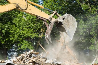 Remove a Residence Safely by Professionals!